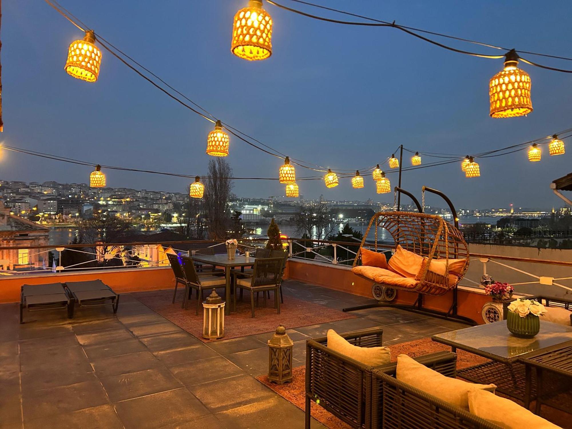 Waterfront Apartment By The Tram - Terrace With Dome & Golden Horn View In Fatih Istanbulská provincie Exteriér fotografie