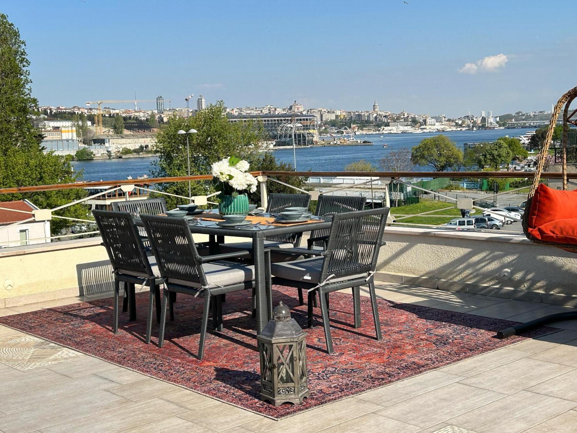 Waterfront Apartment By The Tram - Terrace With Dome & Golden Horn View In Fatih Istanbulská provincie Exteriér fotografie