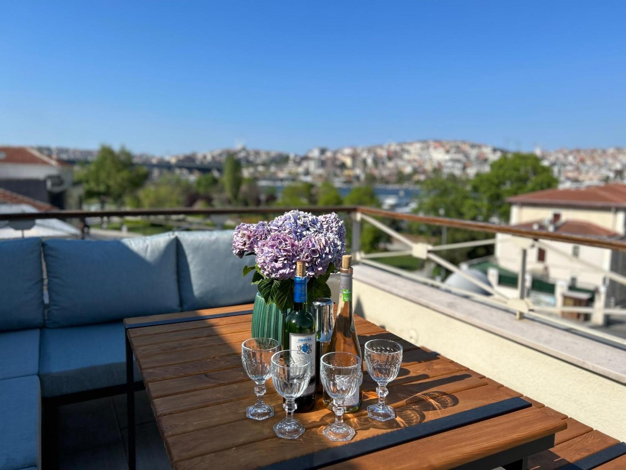 Waterfront Apartment By The Tram - Terrace With Dome & Golden Horn View In Fatih Istanbulská provincie Exteriér fotografie
