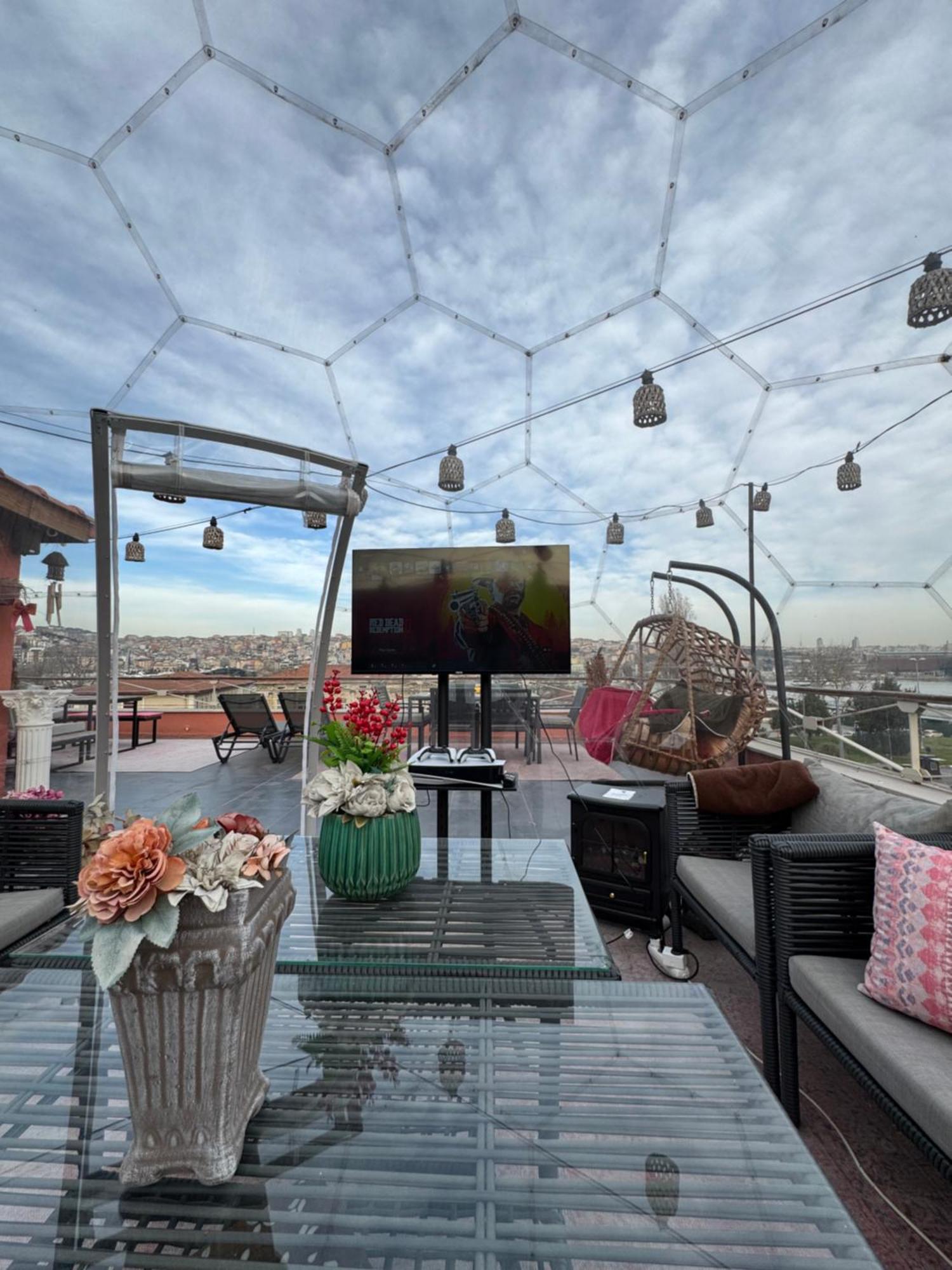 Waterfront Apartment By The Tram - Terrace With Dome & Golden Horn View In Fatih Istanbulská provincie Exteriér fotografie
